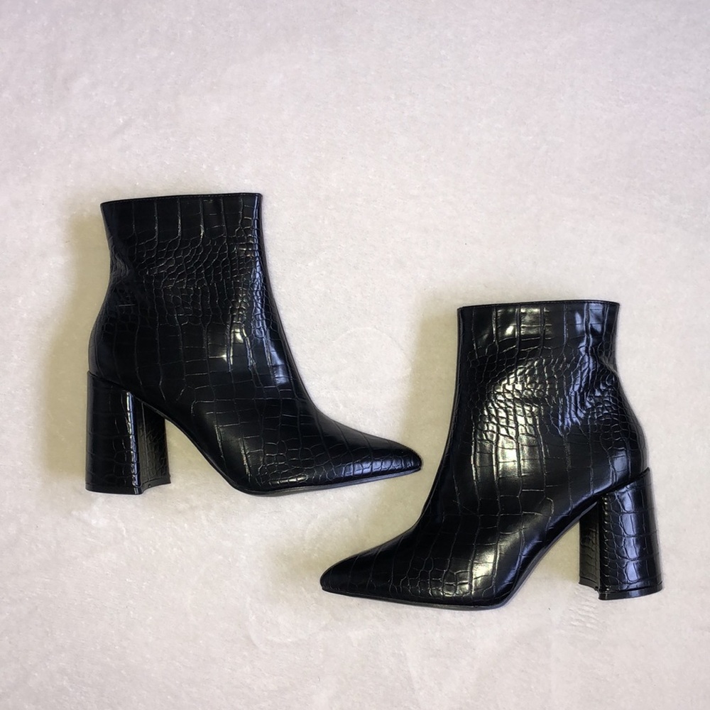 New Boohoo Black Croc Zip Up Heeled Block Pointed Boots